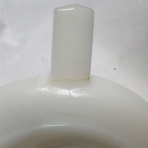 Sunkist White Milk Glass Reamer Vintage Juicer Orange Lemon Squeezer Made in USA - Picture 12 of 13